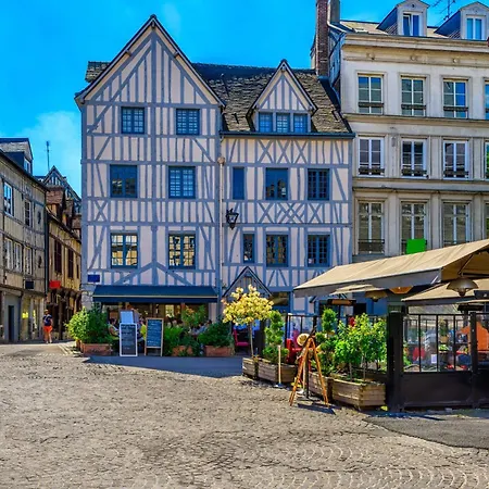 Le Lauroise Magnifique F2 Place Des Carmes شقة *