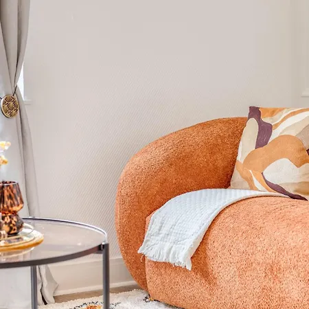 Le Lauroise Magnifique F2 Place Des Carmes Rouen