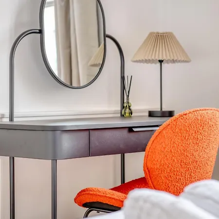 Le Lauroise Magnifique F2 Place Des Carmes روان