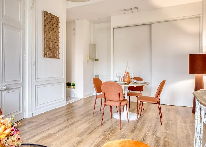 Le Lauroise Magnifique F2 Place Des Carmes